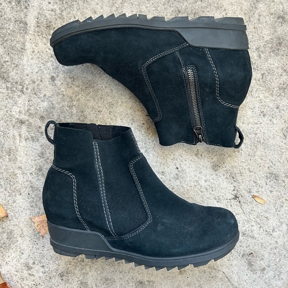 Sorel Evie Chelsea Wedge boots - size 9.5 - Picture 4 of 9